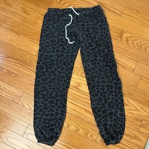 Monrow Leopard Sweatpants Size XS
